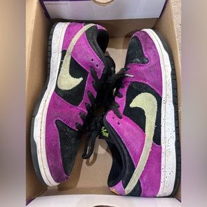 Mens Dunk Low Sb Plum
